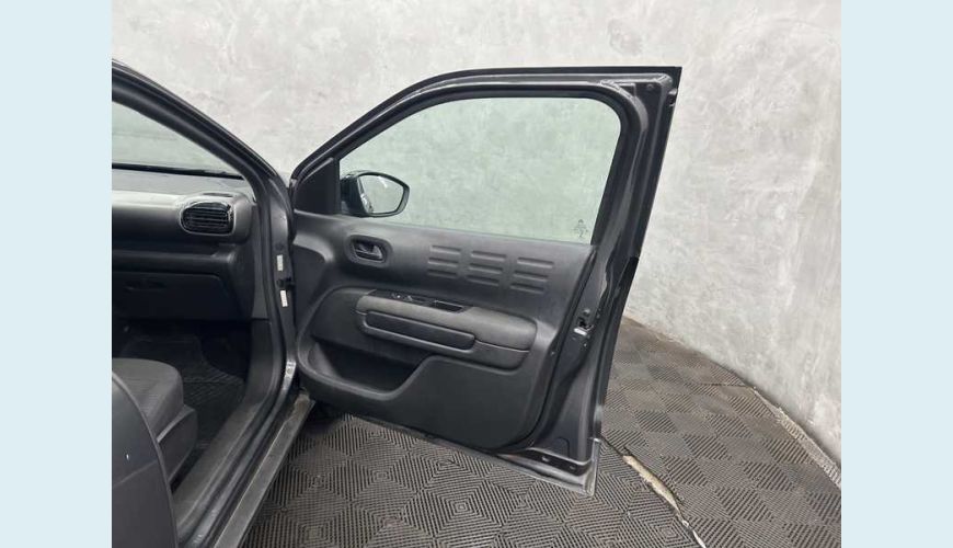 CITROËN C4 CACTUS 1.6 FEEL (AUT) (FLEX) - CINZA - 2022 Foto 10 (Grande)