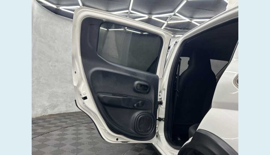 FIAT MOBI LIKE 1.0 (FLEX) - BRANCO - 2022 Foto 10 (Grande)