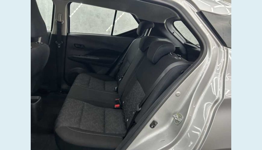 NISSAN KICKS ACTIVE 1.6 (FLEX) - PRATA - 2024 Foto 10 (Grande)