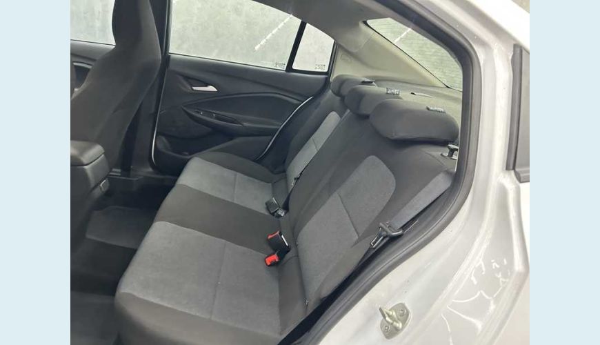 CHEVROLET ONIX PLUS 1.0 TURBO (AUT.) - BRANCO - 2023 Foto 10 (Grande)