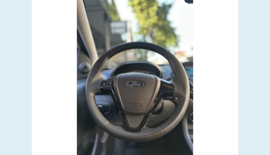 FORD KA SEDAN - BRANCO - 2016 Foto 10 (Grande)