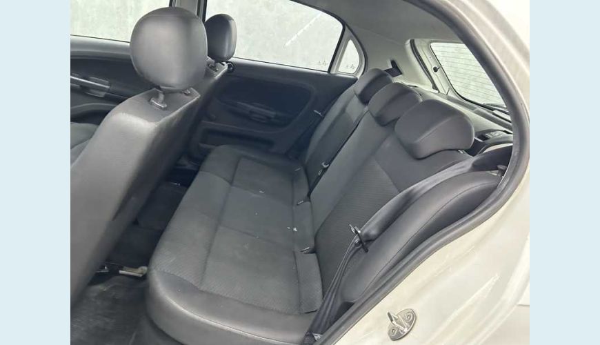 VOLKSWAGEN GOL 1.0 12V FLEX - BRANCO - 2023 Foto 10 (Grande)