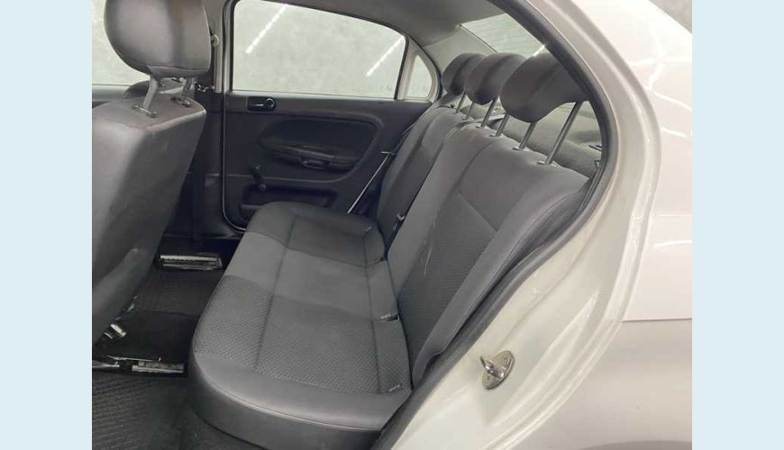 VOLKSWAGEN VOYAGE 1.6 MSI 8V FLEX - BRANCO - 2021 Foto 10 (Grande)