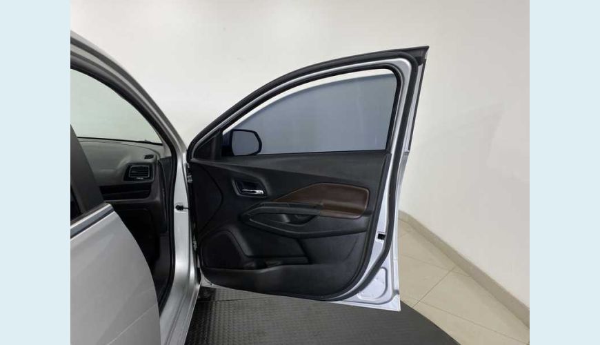CHEVROLET COBALT LTZ 1.8 8V AUT. FLEX - PRATA - 2018 Foto 10 (Grande)