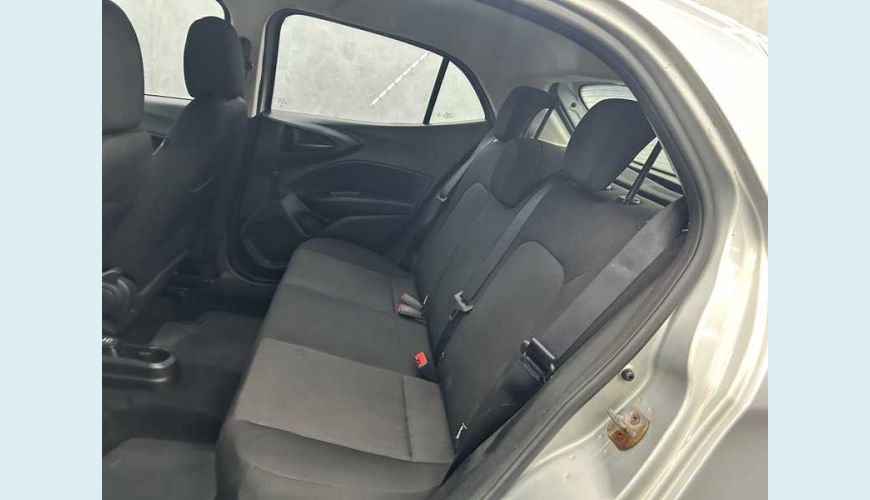 FIAT ARGO DRIVE 1.0 FLEX - PRATA - 2023 Foto 10 (Grande)