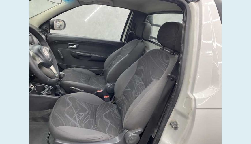 FIAT STRADA WORKING 1.4 FLEX - BRANCO - 2016 Foto 10 (Grande)