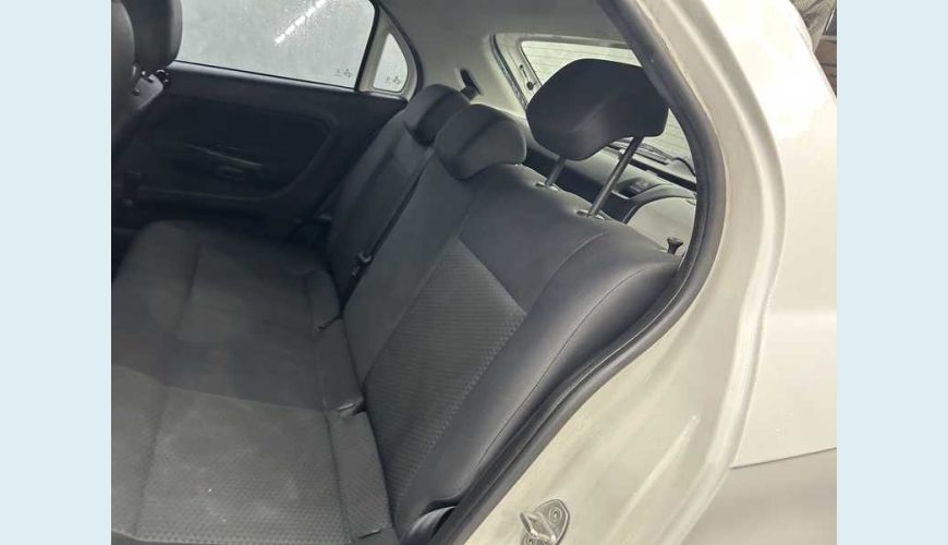 VOLKSWAGEN GOL 1.0 12V FLEX - BRANCO - 2023 Foto 10 (Grande)