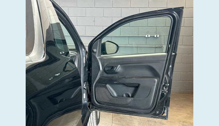 FIAT STRADA ENDURANCE 1.4 CS - PRETO - 2023 Foto 10 (Grande)