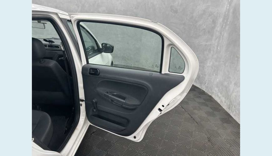VOLKSWAGEN GOL 1.0 12V FLEX - BRANCO - 2022 Foto 10 (Grande)
