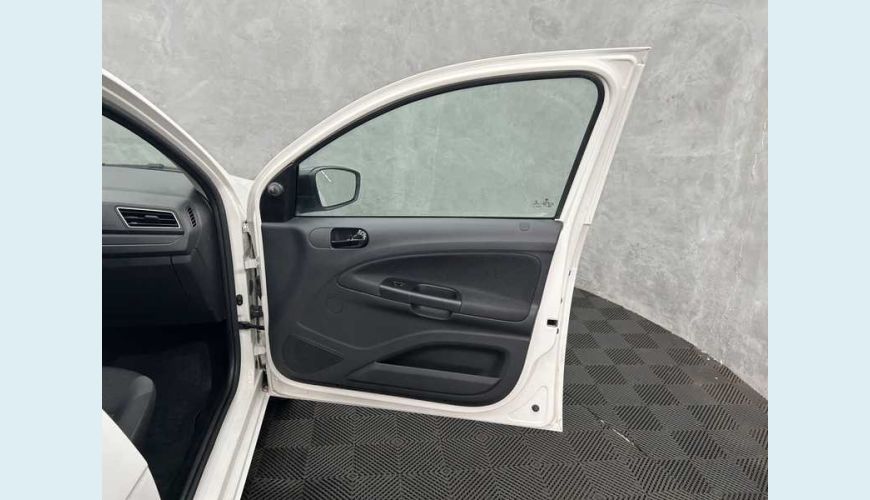VOLKSWAGEN VOYAGE 1.0 MPI FLEX - BRANCO - 2023 Foto 10 (Grande)