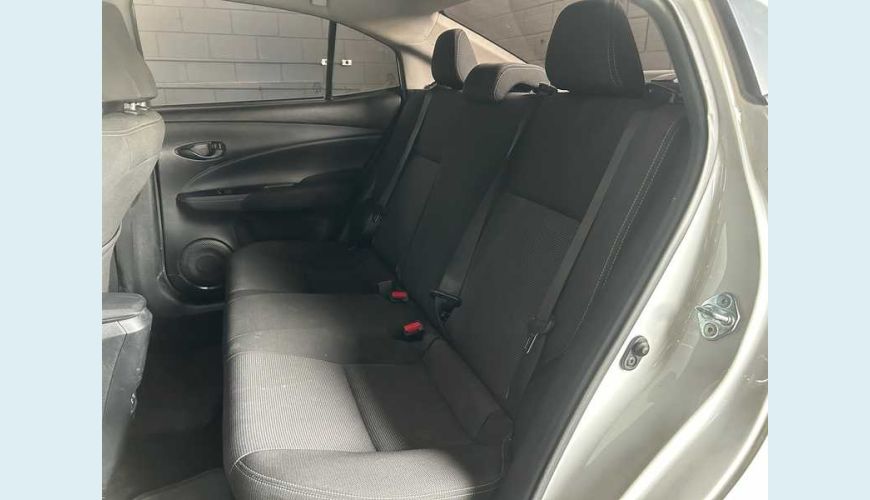 TOYOTA YARIS SEDAN XL 1.5 FLEX 16V 4P AUT. - BRANCO - 2023 Foto 10 (Grande)