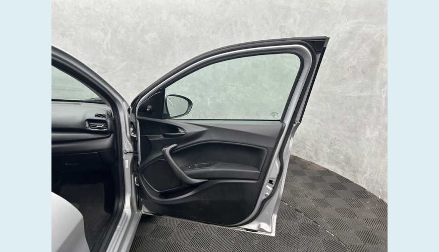 FIAT CRONOS DRIVE 1.0 FLEX MT - PRATA - 2023 Foto 10 (Grande)