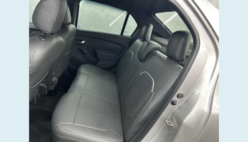 RENAULT LOGAN ZEN 1.0 12V SCE FLEX - PRATA - 2020 Foto 10 (Grande)
