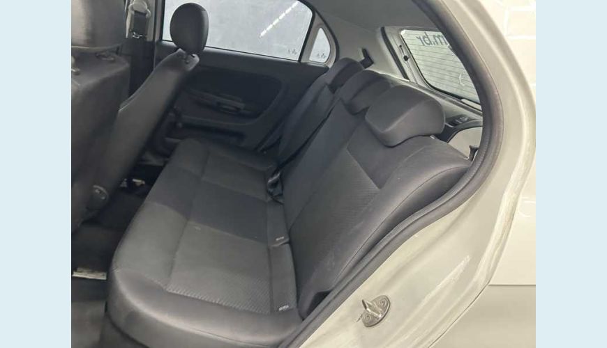 VOLKSWAGEN GOL 1.0 12V FLEX - BRANCO - 2023 Foto 10 (Grande)