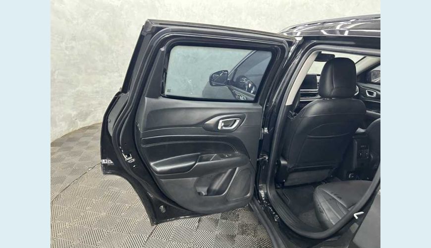 JEEP COMPASS LONGITUDE 1.3 T270 AUT. FLEX - PRETO - 2022 Foto 10 (Grande)