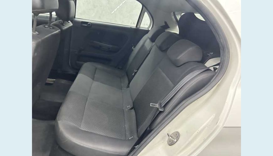VOLKSWAGEN GOL 1.0 12V FLEX - BRANCO - 2023 Foto 10 (Grande)