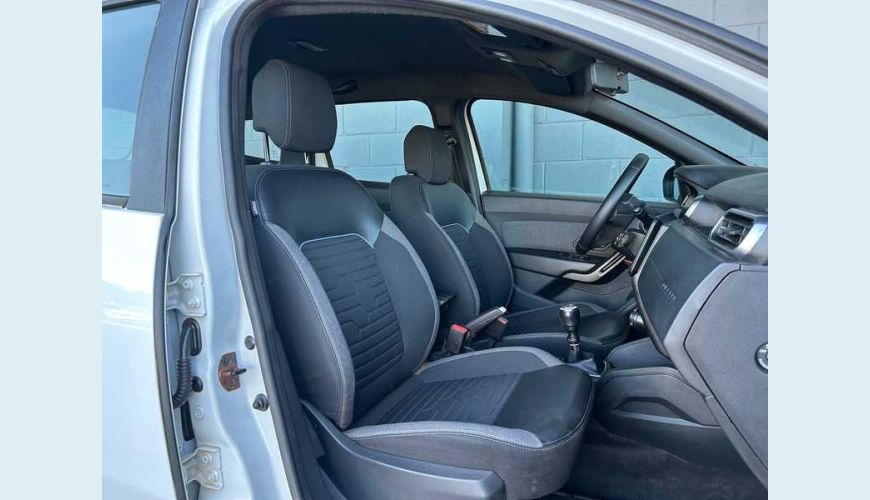 RENAULT DUSTER PLUS INTENSE 1.6 - BRANCO - 2025 Foto 10 (Grande)