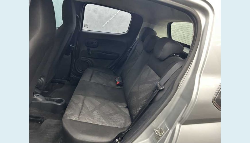 FIAT MOBI LIKE 1.0 FLEX - BRANCO - 2023 Foto 10 (Grande)