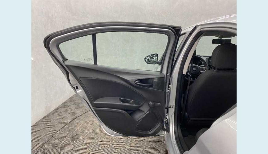 FIAT CRONOS 1.3 - PRATA - 2022 Foto 10 (Grande)