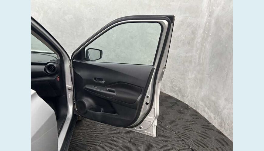 NISSAN KICKS SENSE CVT 1.6 FLEX - CINZA - 2024 Foto 10 (Grande)