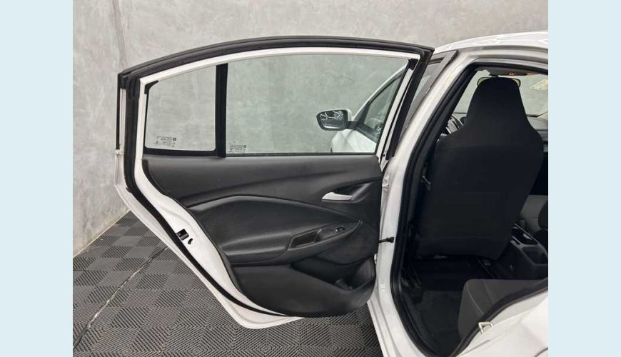 CHEVROLET ONIX PLUS 1.0 LT FLEX - BRANCO - 2022 Foto 10 (Grande)