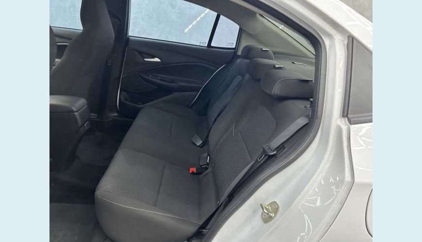 CHEVROLET ONIX PLUS LTZ 1.0 TURBO (AUT.) - BRANCO - 2023 Foto 10 (Grande)