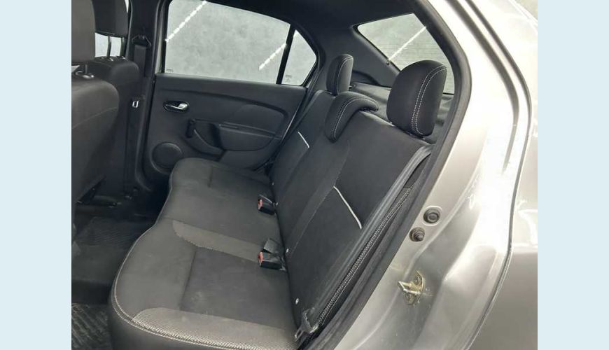 RENAULT LOGAN ZEN 1.0 12V SCE FLEX - PRATA - 2021 Foto 10 (Grande)
