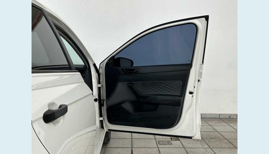 VOLKSWAGEN POLO TRACK 1.0 FLEX 12V 5P - BRANCO - 2023 Foto 10 (Grande)