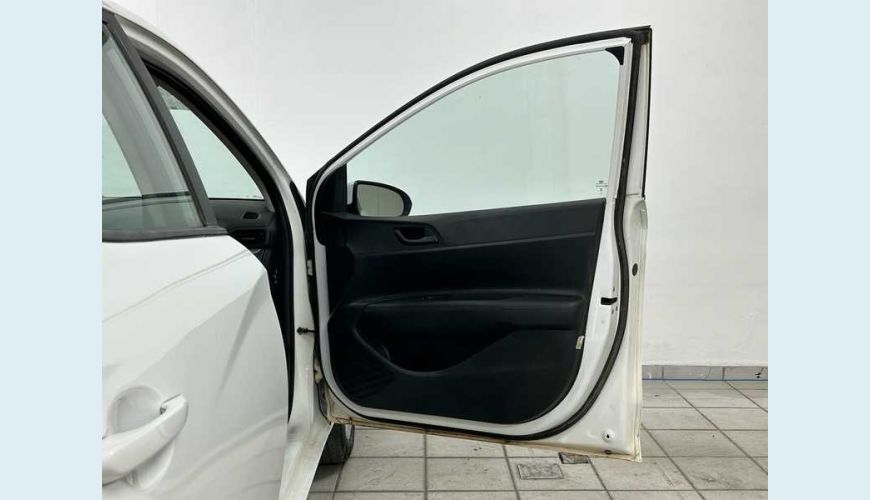 HYUNDAI HB 20 COMFORT 1.0 FLEX - BRANCO - 2024 Foto 10 (Grande)