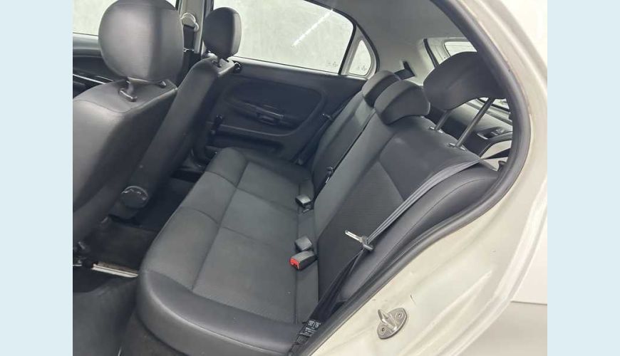 VOLKSWAGEN GOL 1.0 12V FLEX - BRANCO - 2023 Foto 10 (Grande)