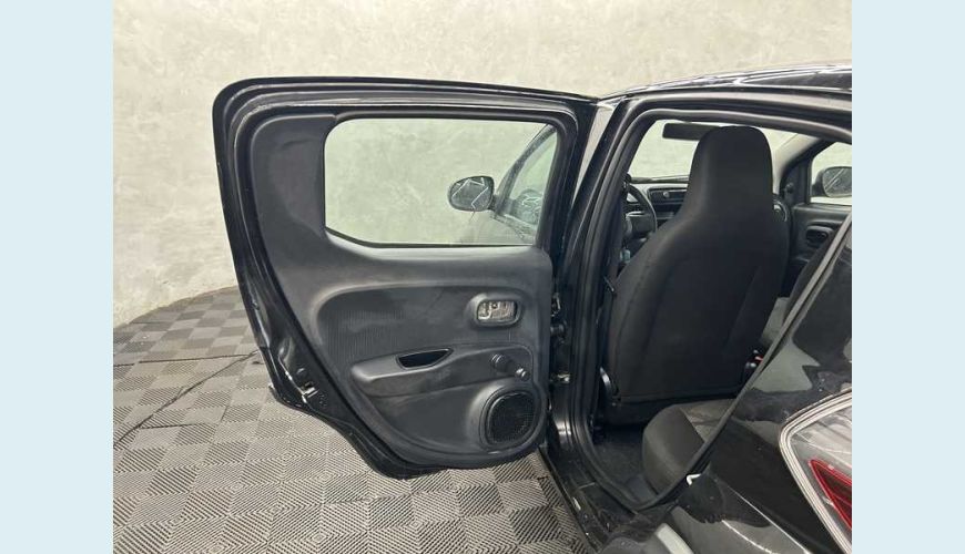 FIAT MOBI LIKE 1.0 FLEX - PRETO - 2023 Foto 10 (Grande)