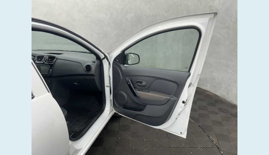 RENAULT LOGAN ZEN 1.0 - BRANCO - 2025 Foto 10 (Grande)