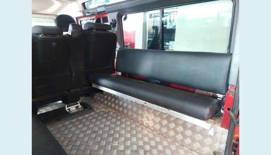 LAND ROVER DEFENDER DIESEL MANUAL 4P - VERMELHO - 2000 Foto 10 (Grande)