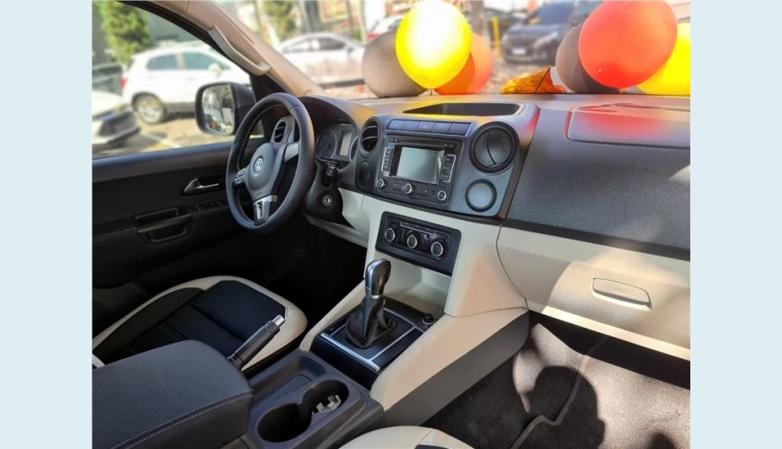 VOLKSWAGEN AMAROK 2.0 TRENDLINE 4X4 CD 16V TURBO INTERCOOLER DIESEL 4P AUT. - CINZA - 2013 Foto 2 (Grande)