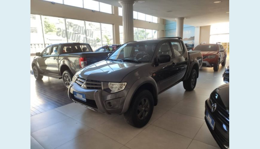 MITSUBISHI L200 OUTDOOR 2.4 4X2 CD 16V FLEX 4P MANUAL - BRANCO - 2017 Foto 2 (Grande)