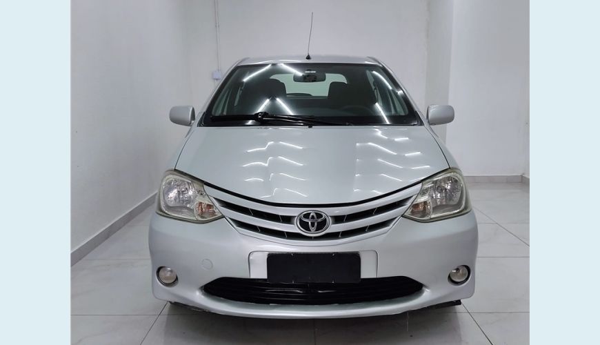 TOYOTA ETIOS 1.3 X 16V FLEX 4P MANUAL - PRATA - 2013 Foto 2 (Grande)