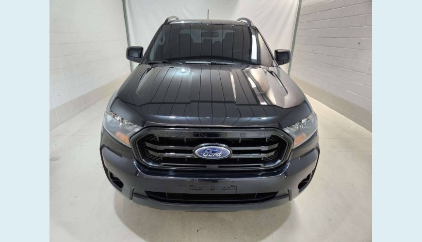 FORD RANGER 2.2 BLACK 4X2 CD 16V DIESEL 4P AUT. - PRETO - 2023 Foto 2 (Grande)
