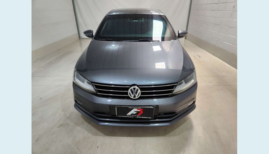 VOLKSWAGEN JETTA 2.0 TSI HIGHLINE 211CV 4P TIPTRONIC - CINZA - 2017 Foto 2 (Grande)