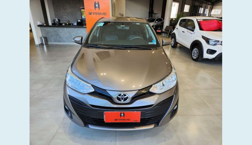 TOYOTA YARIS 1.5 16V FLEX SEDAN XL PLUS TECH MULTIDRIVE - CINZA - 2019 Foto 2 (Grande)