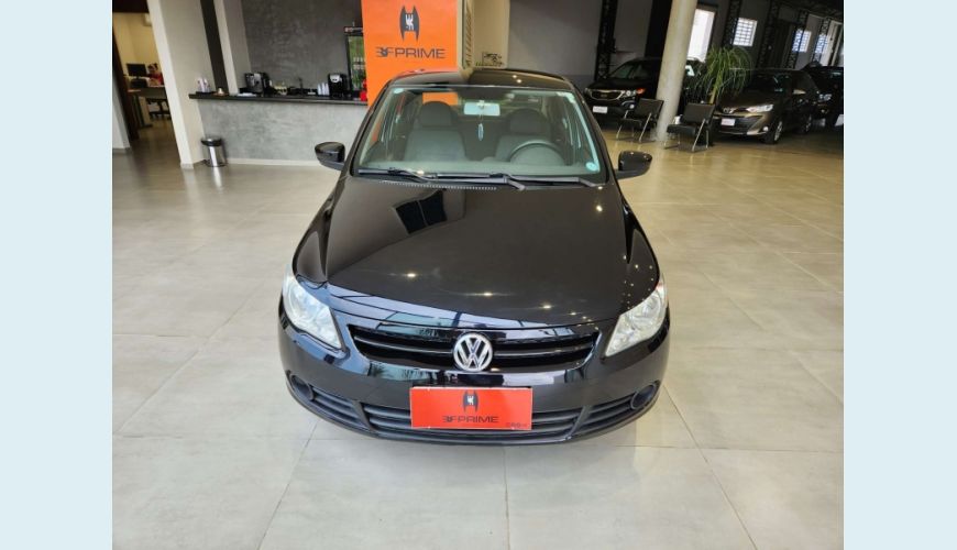 VOLKSWAGEN VOYAGE 1.6 MI TREND 8V FLEX 4P MANUAL - PRETO - 2013 Foto 2 (Grande)
