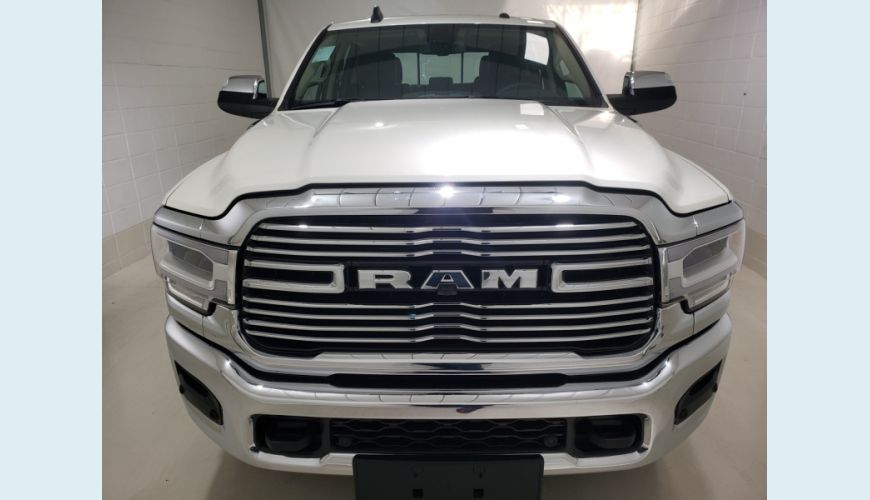 DODGE RAM 3500 6.7 I6 TURBO DIESEL LARAMIE CD 4X4 AUT. - BRANCO - 2023 Foto 2 (Grande)