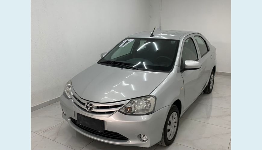 TOYOTA ETIOS 1.5 X SEDAN 16V FLEX 4P MANUAL - PRATA - 2017 Foto 2 (Grande)