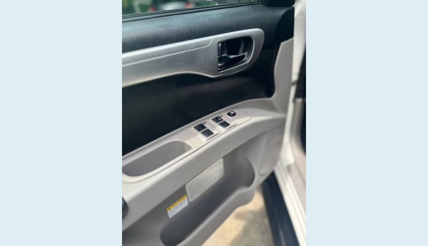 MITSUBISHI PAJERO DAKAR 3.2 4X4 16V TURBO INTERCOOLER DIESEL 4P AUT. - BRANCO - 2015 Foto 2 (Grande)