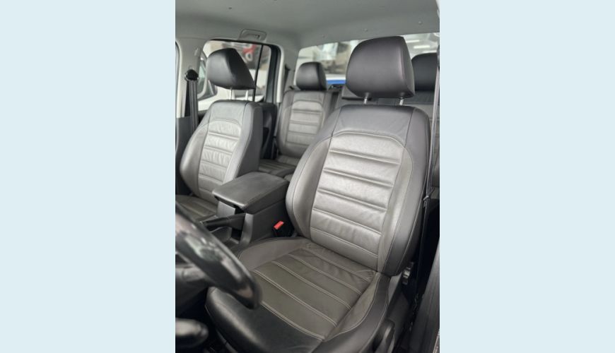 VOLKSWAGEN AMAROK 2.0 COMFORTLINE 4X4 CD 16V TURBO INTERCOOLER DIESEL 4P AUT. - CINZA - 2019 Foto 2 (Grande)