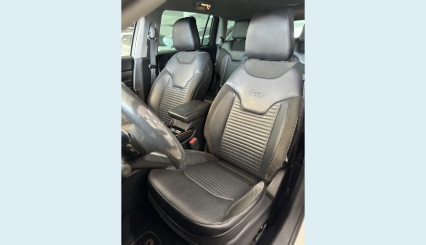 JEEP COMMANDER 2.0 TD380 TURBO DIESEL LIMITED AT9 - BRANCO - 2022 Foto 2 (Grande)