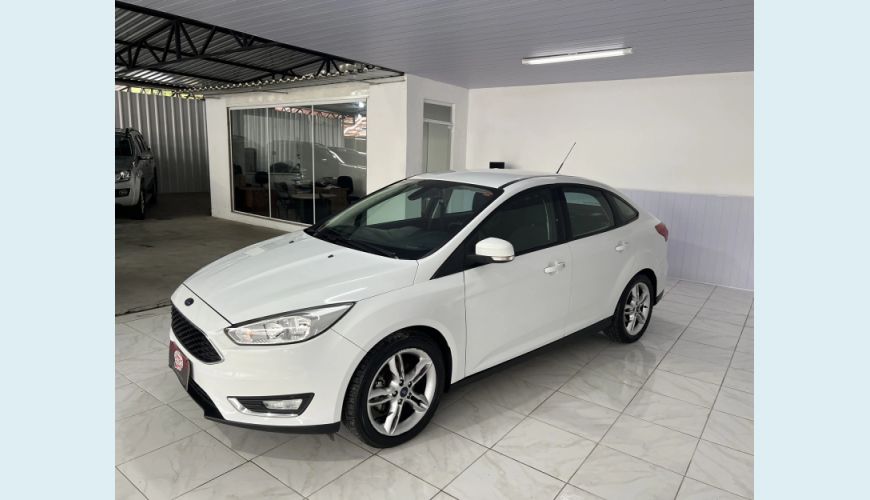 FORD FOCUS 2.0 SE FASTBACK 16V FLEX 4P POWERSHIFT - BRANCO - 2016 Foto 2 (Grande)