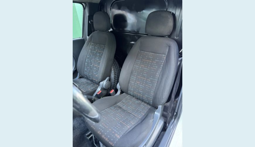 FIAT FIORINO 1.4 MPI FURGÃO 8V FLEX 2P MANUAL - BRANCO - 2017 Foto 2 (Grande)
