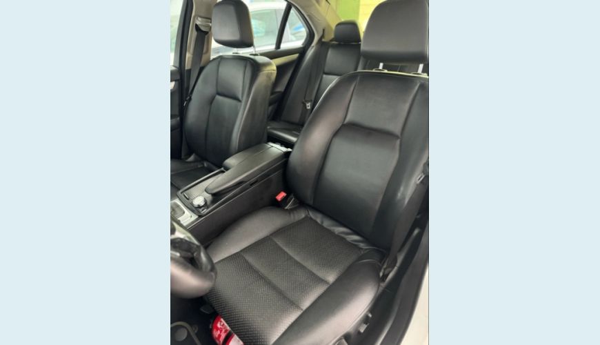 MERCEDES-BENZ C 200 1.8 CGI AVANTGARDE 16V 4P AUT. - BRANCO - 2014 Foto 2 (Grande)
