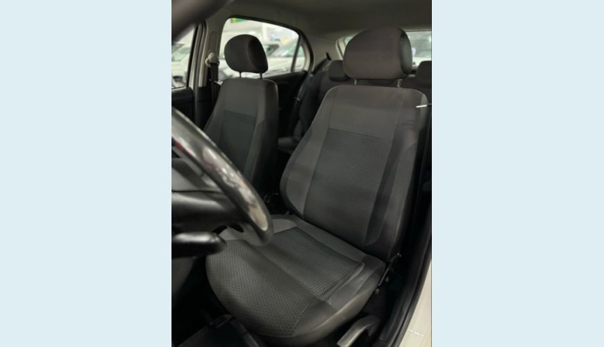 VOLKSWAGEN GOL 1.0 12V MPI TOTALFLEX 4P MANUAL - BRANCO - 2023 Foto 2 (Grande)