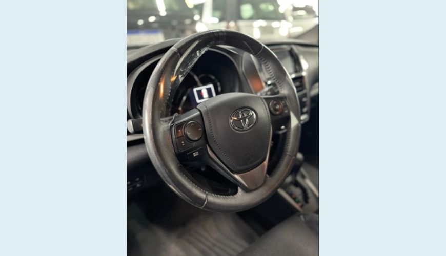TOYOTA YARIS 1.5 16V FLEX XS CONNECT MULTIDRIVE - PRETO - 2023 Foto 2 (Grande)